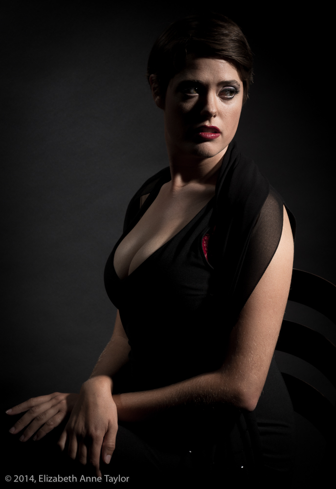 Halloween Noir: Femme Fatale Dawn Dreams of Murder