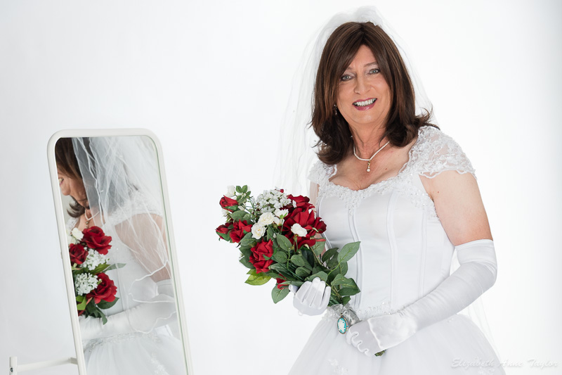 Kaitlyn Lives her Wedding Dress Dream